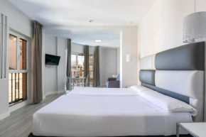 Отель HOMEABOUT QUO ERASO Apartments  Мадрид